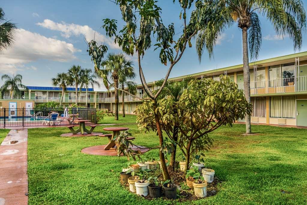 Red Roof Inn Vero Beach - I-95 Екстериор снимка