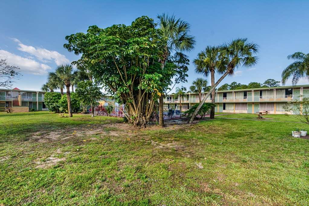 Red Roof Inn Vero Beach - I-95 Екстериор снимка