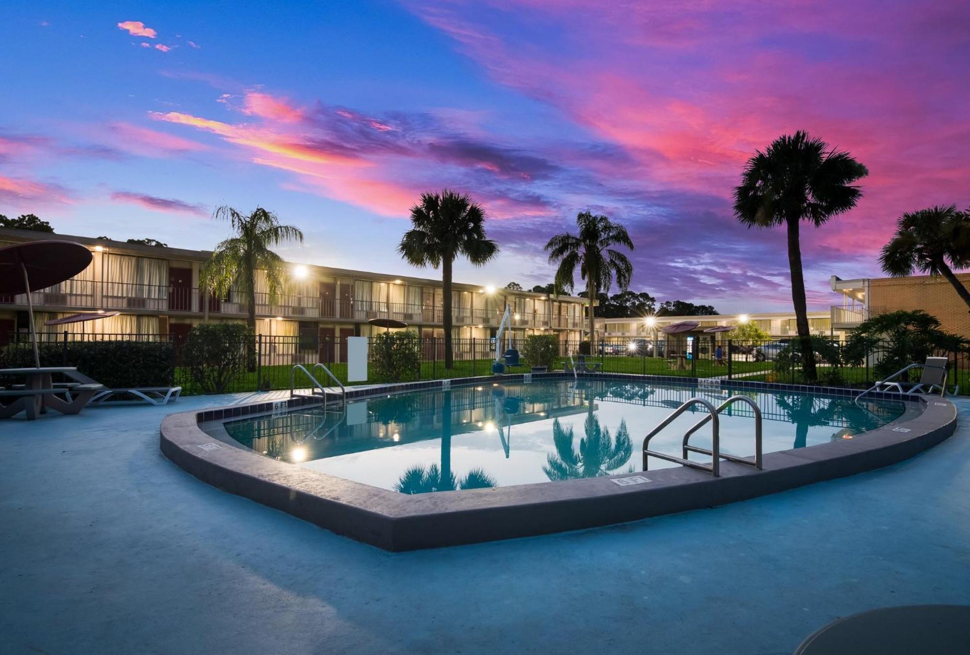 Red Roof Inn Vero Beach - I-95 Екстериор снимка